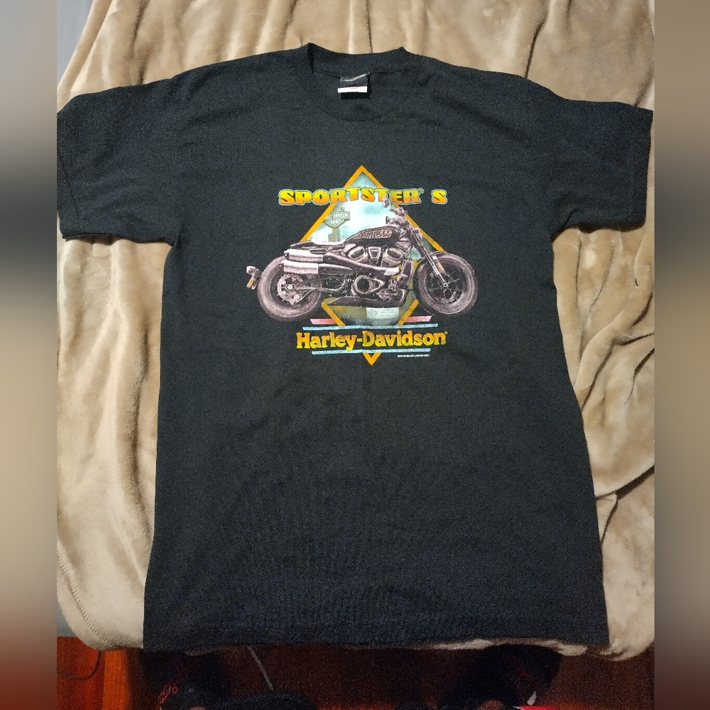 Harley Davidson Sportster Black Shirt York, PA 2021 - Size L Womens